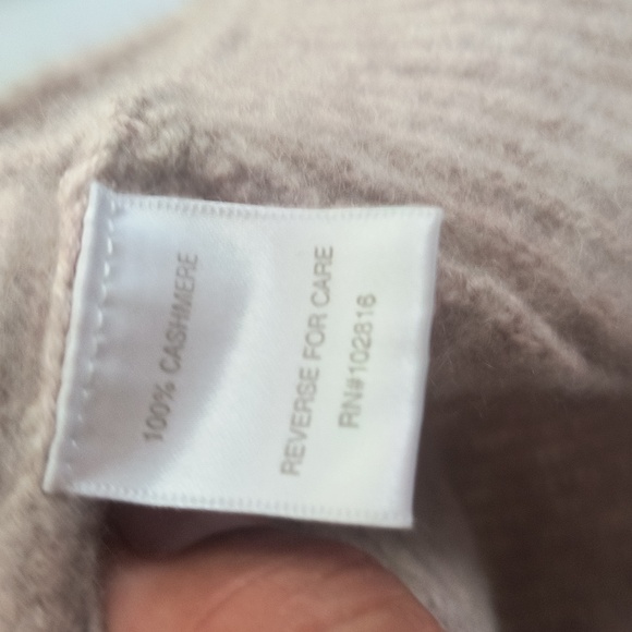 Garnet Hill Oatmeal Beige 100% Cashmere Twist Front Chunky Knit Sweater Sz Large - Picture 4 of 17